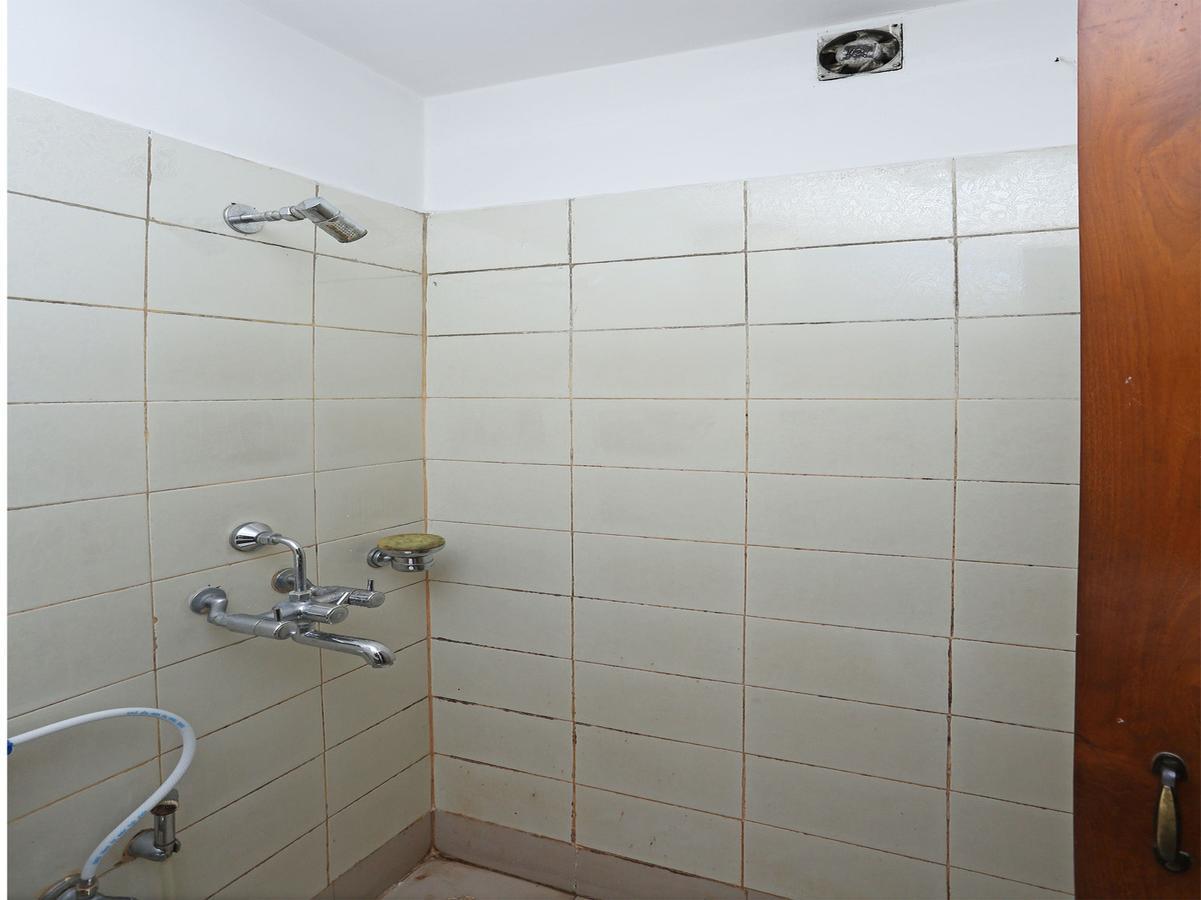 Hotel Amrit Regency 구와하티 외부 사진