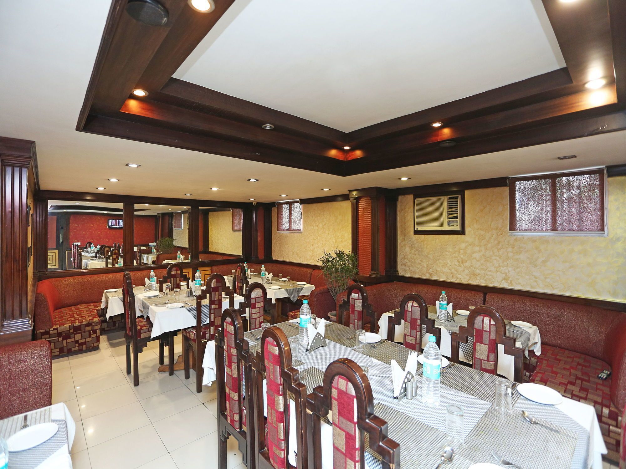 Hotel Amrit Regency 구와하티 외부 사진