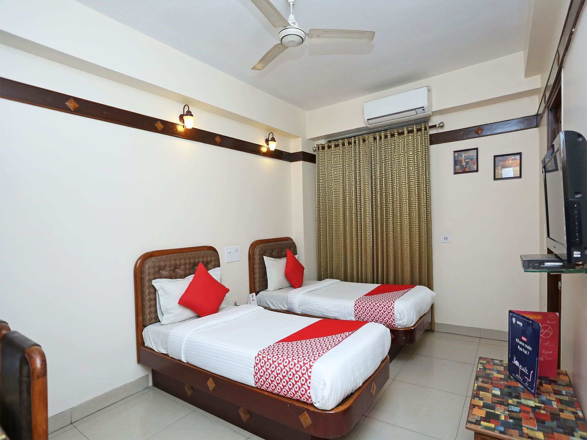Hotel Amrit Regency 구와하티 외부 사진
