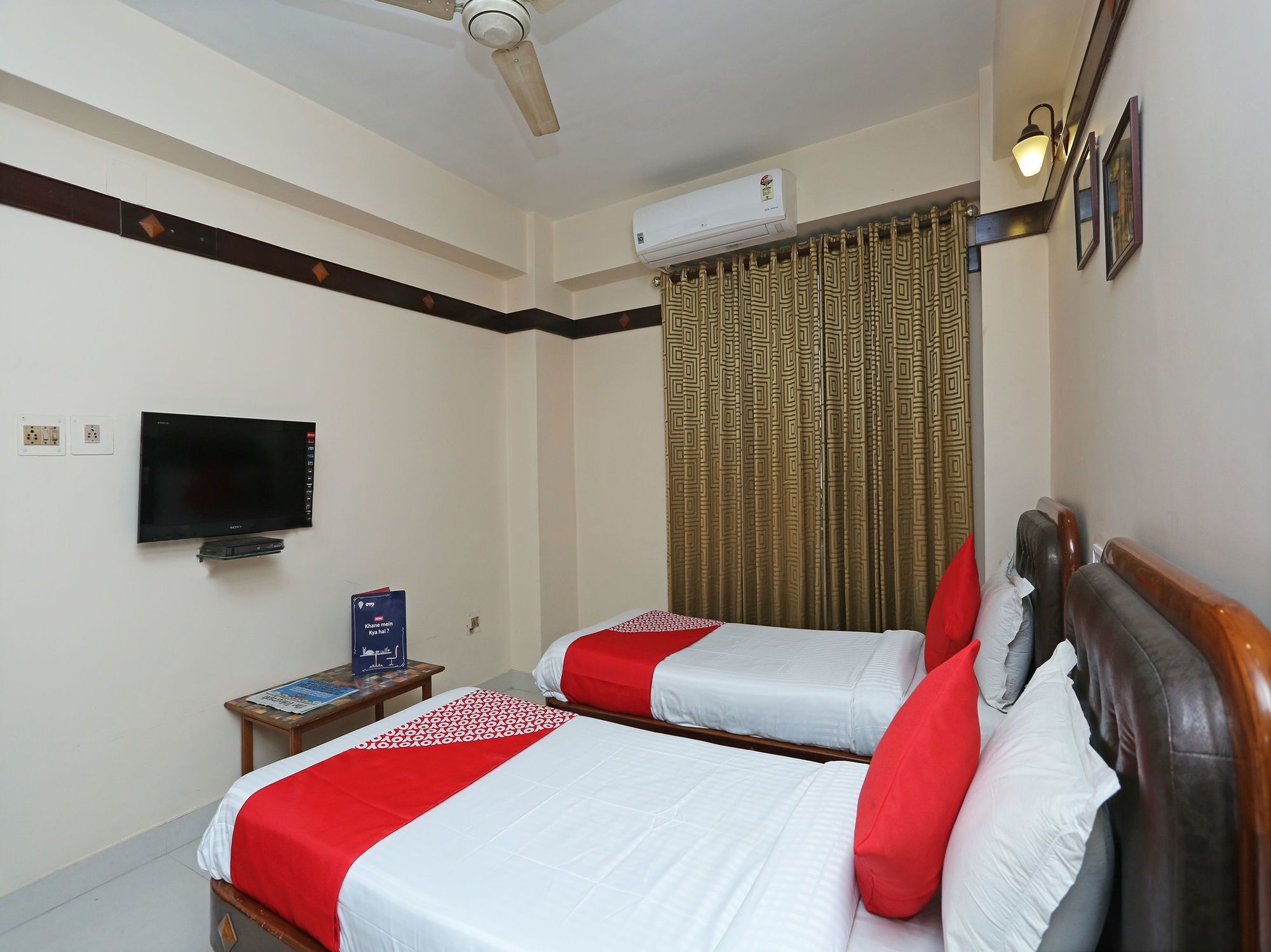 Hotel Amrit Regency 구와하티 외부 사진