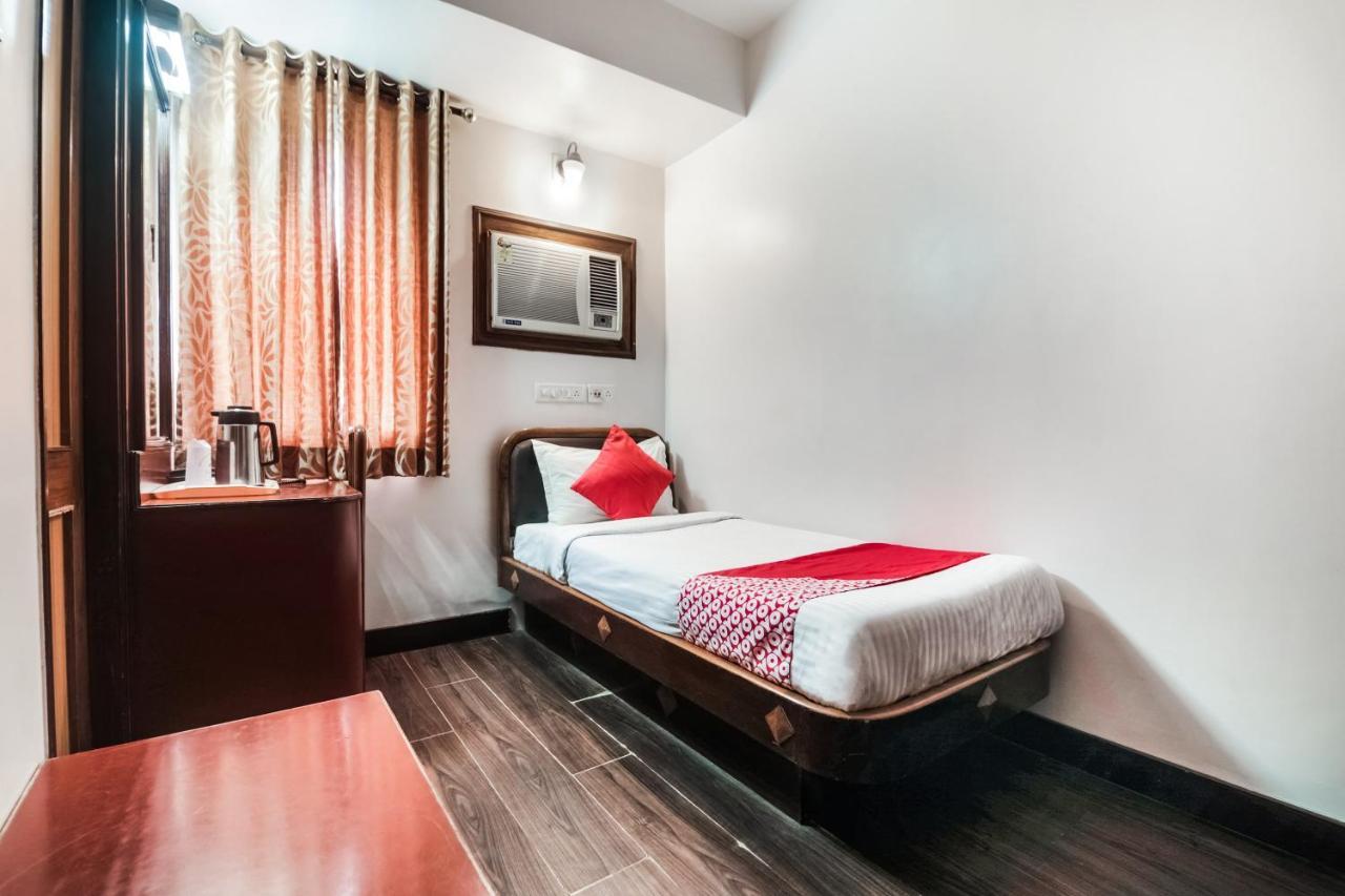 Hotel Amrit Regency 구와하티 외부 사진
